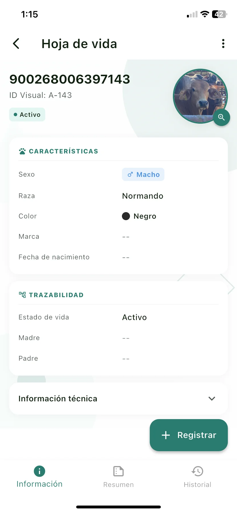 Hoja de vida de un animal con las pestañas Información, Resumen e Historial