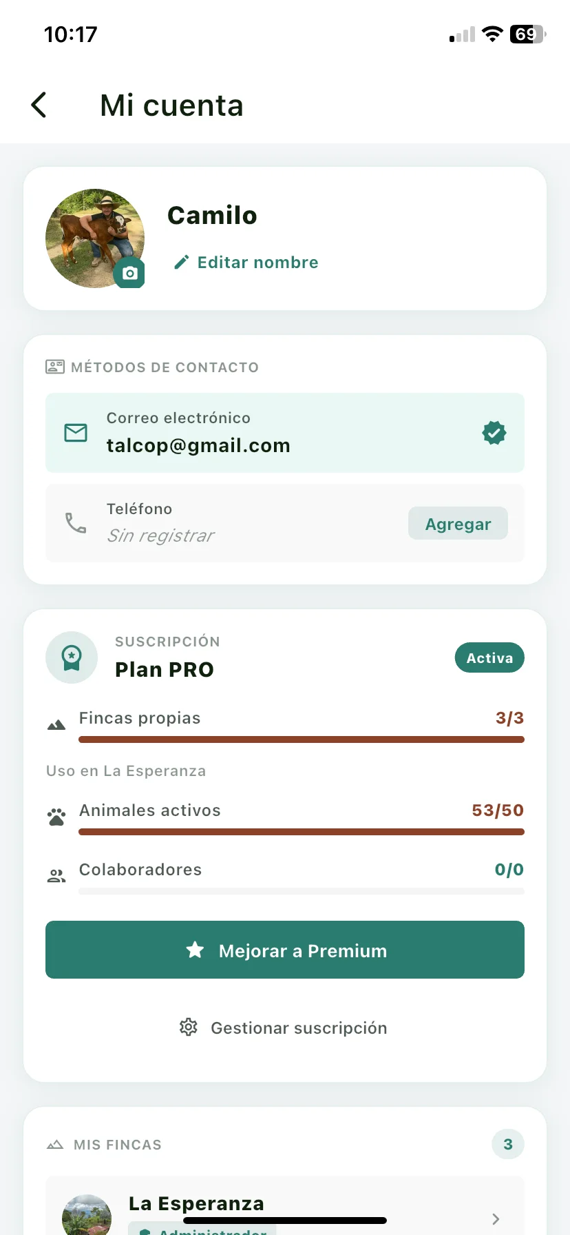 Pantalla de Mi cuenta mostrando el plan actual y la opción de actualizarlo