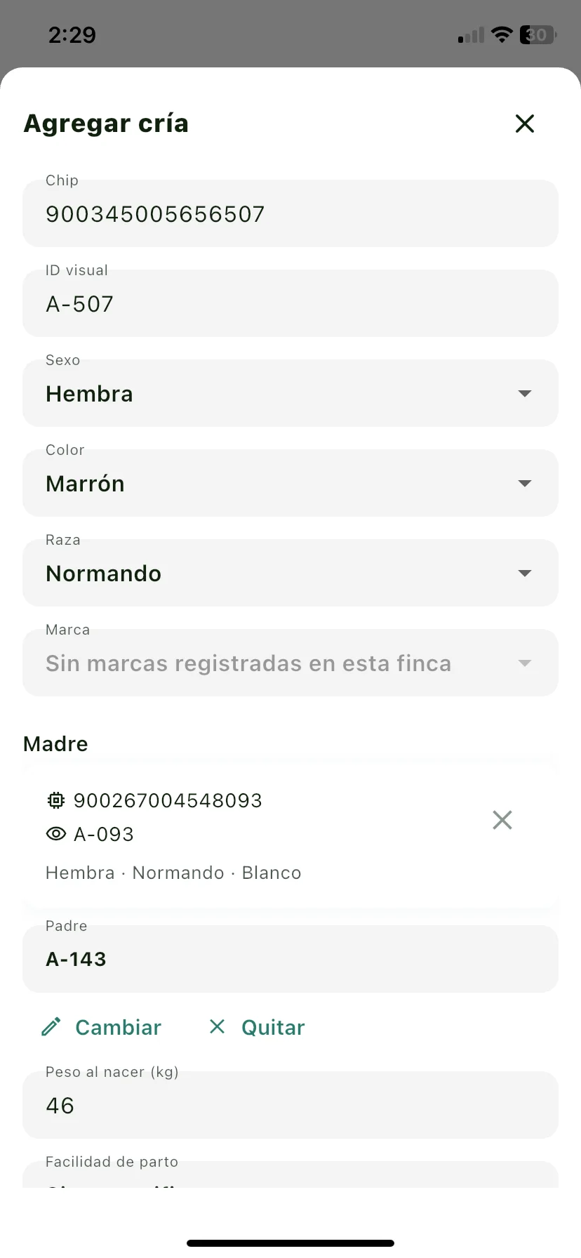 Ficha Agregar cría con la identificación, la madre elegida y el padre sugerido